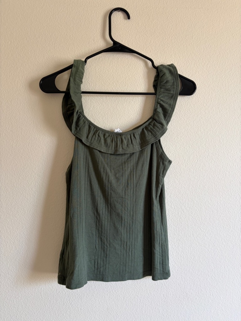 GAP Olive Green Ribbed Ruffle-Neck Tank - Picture 3 of 4